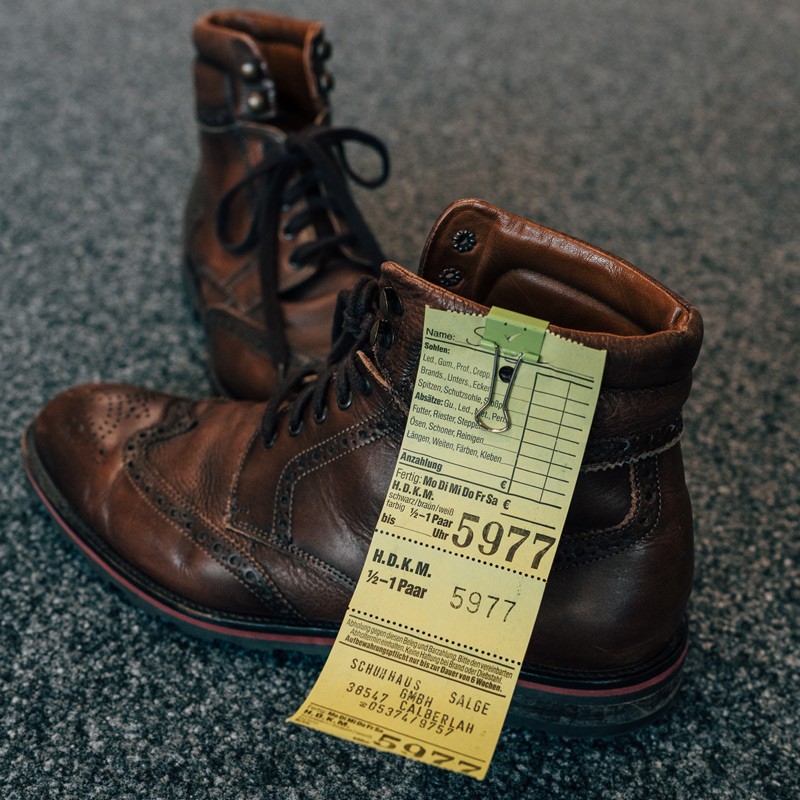 Salge-Schuhhaus-Calberlah-Schuhreparatur-746698 Schuhhaus_Salge_Schuhsortiment_Schuhreparatur